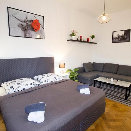Exlusive Apartment Paris Style Prag Eksteriør billede