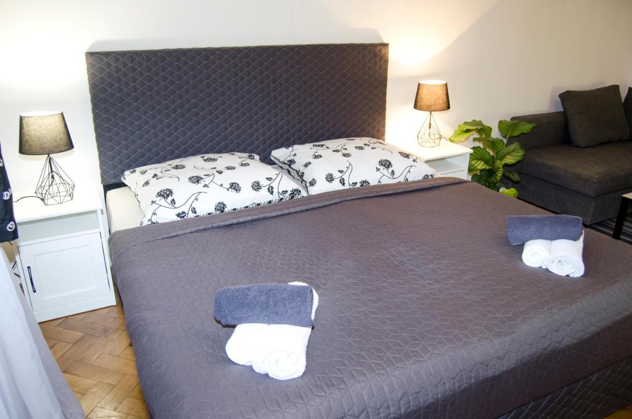 Exlusive Apartment Paris Style Prag Eksteriør billede